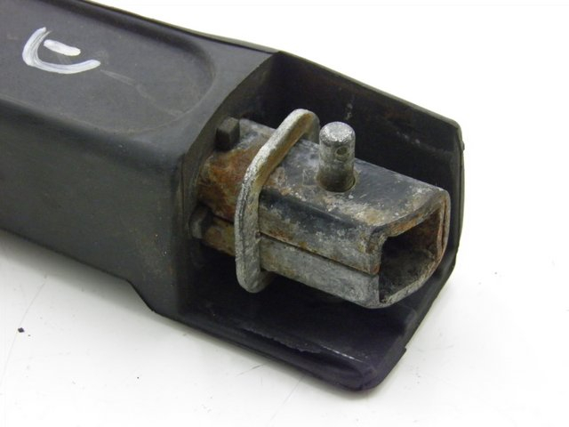 photo de REPOSAPIES TRASERA DERECHA HONDA FES S-WING SWING 125 (2007 - 2015) - Otra perspectiva