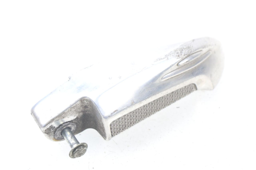 photo de REPOSAPIES TRASERA DERECHA HONDA NHX LEAD 110 (2008 - 2010) - Detalle de la pieza