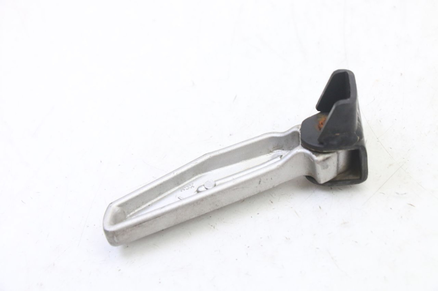 photo de REPOSAPIES TRASERA DERECHA SYM JET 14 4T 50 (2018 - 2022) - Primer plano técnico