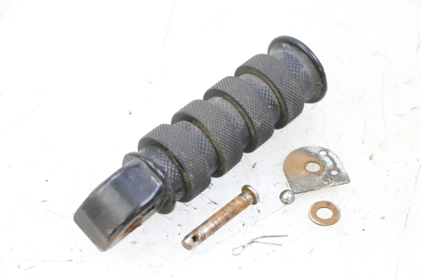 photo de REPOSAPIES TRASERA DERECHA KEEWAY K-LIGHT KLIGHT 125 (2018 - 2025) - Otra perspectiva