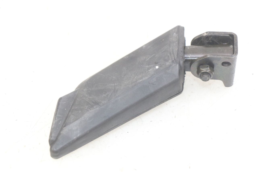 photo de SOPORTE DE PIE TRASERO DERECHO PEUGEOT KISBEE 2T 50 (2010 - 2017) - Zoom estado de uso