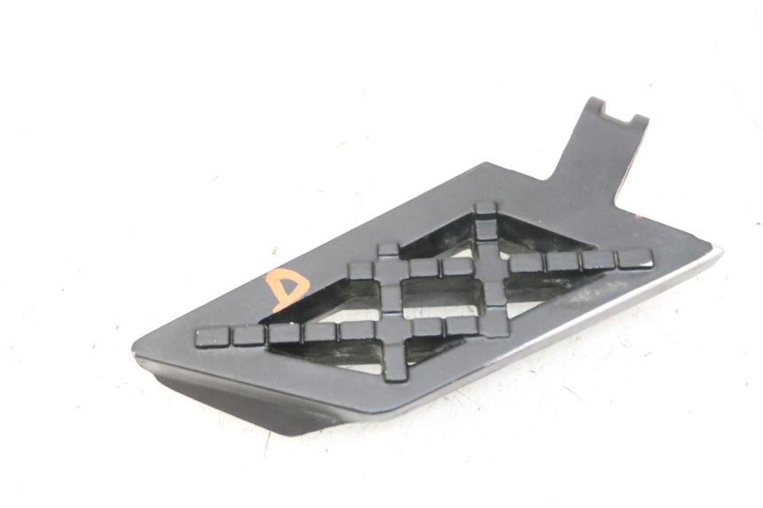 photo de REPOSAPIES TRASERA DERECHA PEUGEOT KISBEE 4T 50 (2018 - 2022) - Vista principal