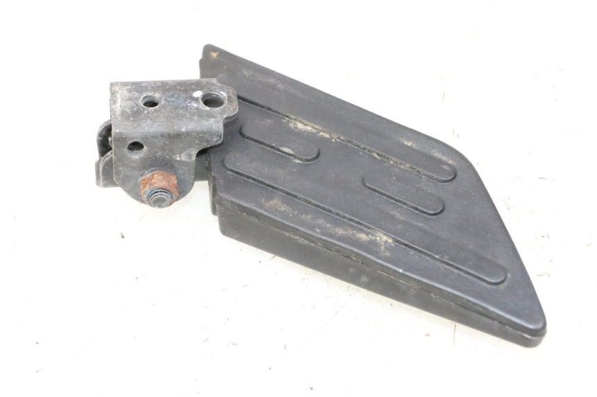 photo de REPOSAPIES TRASERA DERECHA PEUGEOT KISBEE 4T 50 (2018 - 2022) - Vista principal