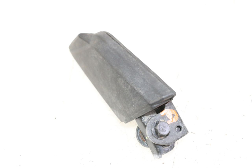 photo de REPOSAPIES TRASERA DERECHA PEUGEOT KISBEE 4T 50 (2018 - 2022) - Primer plano técnico