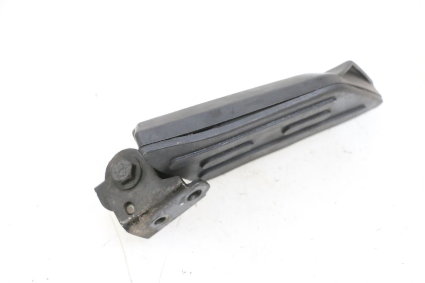 photo de SOPORTE DE PIE TRASERO DERECHO PEUGEOT KISBEE 4T 50 (2010 - 2017) - Detalle de la pieza