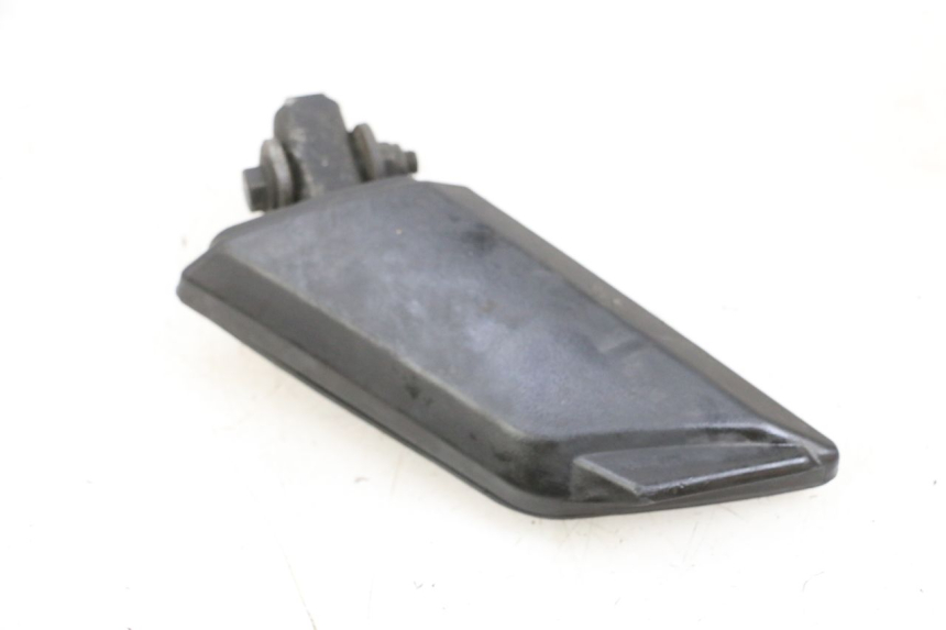 photo de SOPORTE DE PIE TRASERO DERECHO PEUGEOT KISBEE 4T 50 (2010 - 2017) - Zoom estado de uso