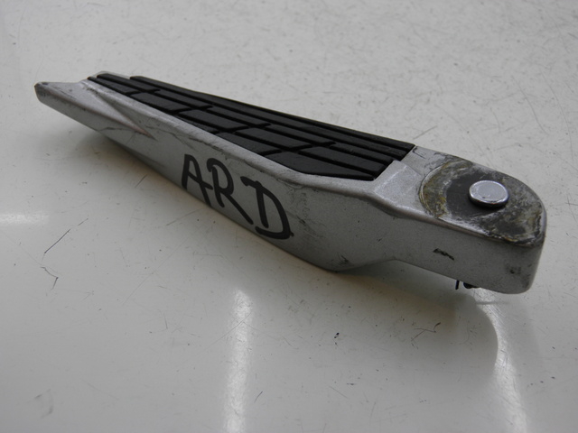 photo de REPOSAPIES TRASERA DERECHA KYMCO XCITING RI ABS 500 (2010) - Vista principal