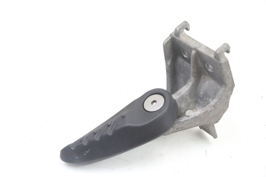 photo de REPOSAPIES TRASERA DERECHA MBK OVETTO ONE 2T 50 (2013 - 2017) - Vista principal