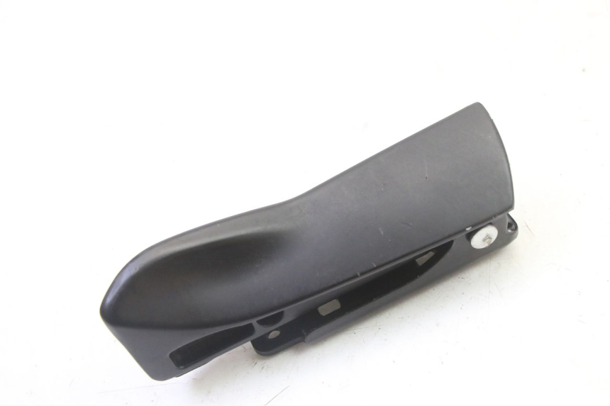 photo de REPOSAPIES TRASERA DERECHA PIAGGIO MP3 HPE 310 (2024 - 2025) - Vista principal