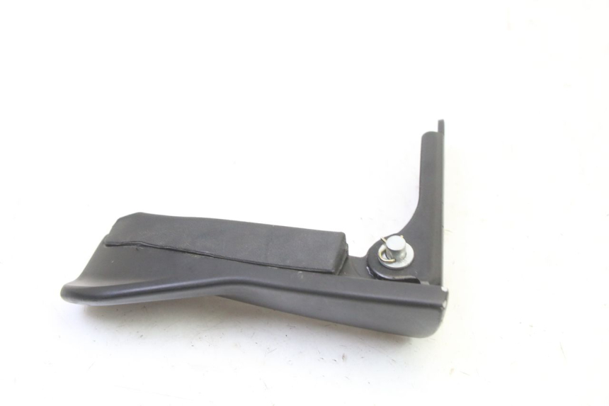 photo de REPOSAPIES TRASERA DERECHA PIAGGIO MP3 HPE 310 (2024 - 2025) - Vista general del producto