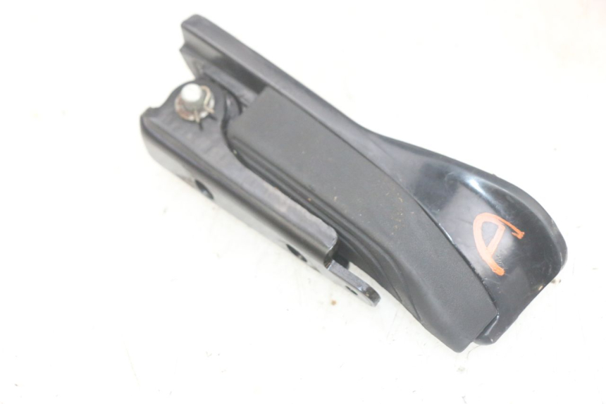 photo de REPOSAPIES TRASERA DERECHA PIAGGIO MP3 HPE 300 (2019 - 2026) - Vista principal