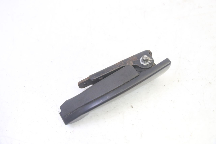 photo de REPOSAPIES TRASERA DERECHA PIAGGIO MP3 500 (2016 - 2018) - Zoom estado de uso