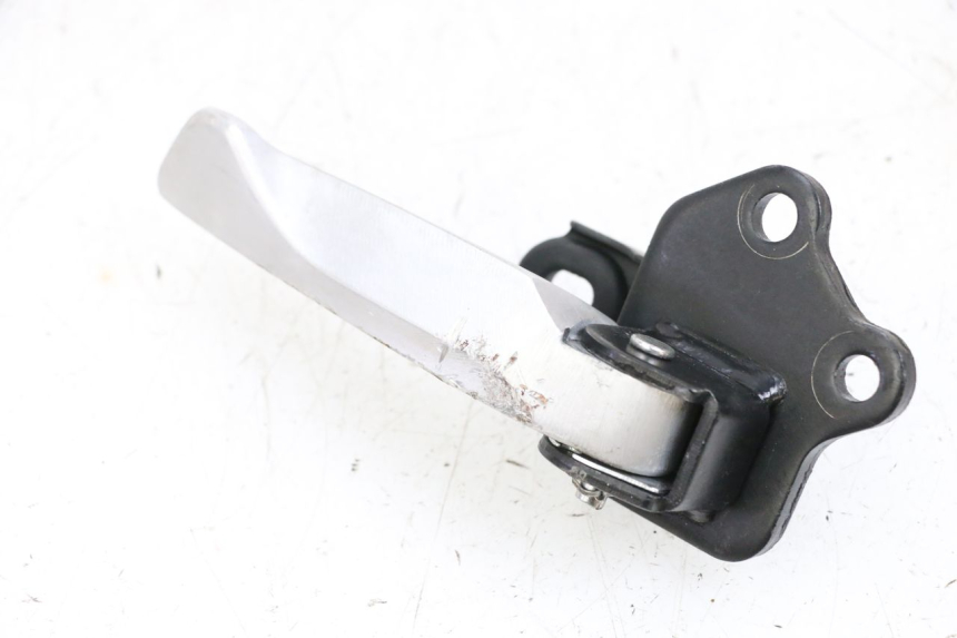 photo de REPOSAPIES TRASERA DERECHA YAMAHA NEO'S CORE 1 (2022 - 2026) - Zoom estado de uso