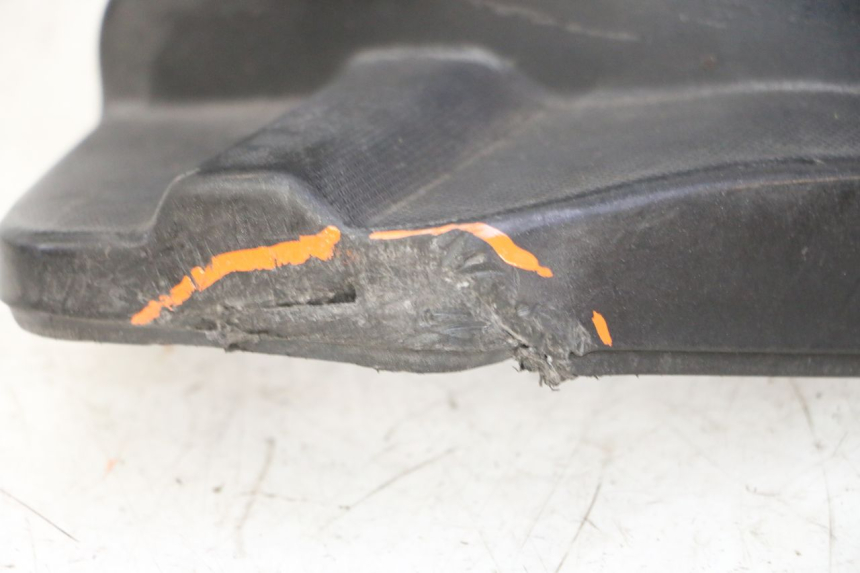 photo de REPOSAPIES TRASERA DERECHA PIAGGIO NEW TYPHOON 50 (2010 - 2017) - Marcados y referencias originales