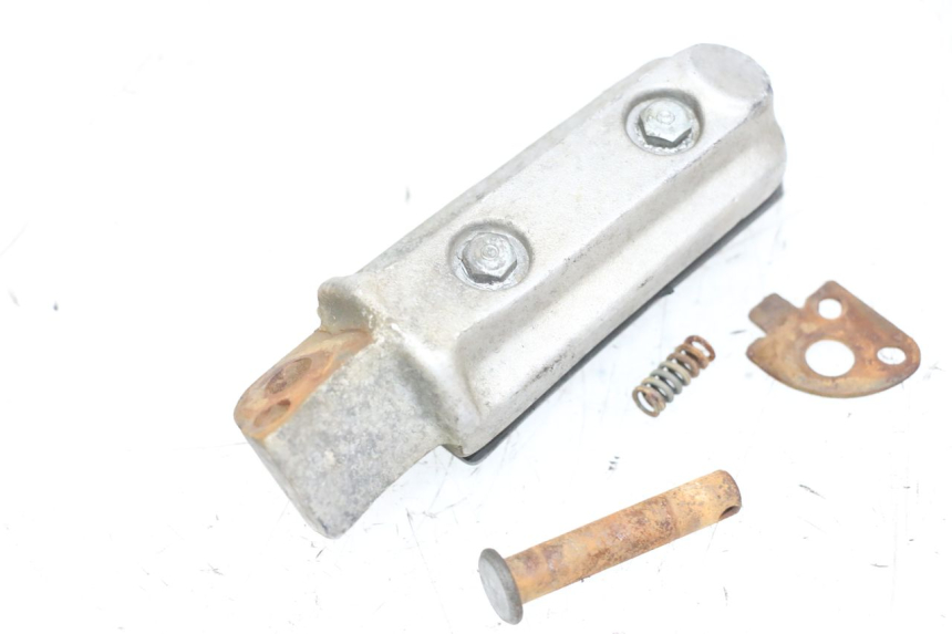 photo de REPOSAPIES TRASERA DERECHA HONDA NSR R 125 (1994 - 2003) - Otra perspectiva