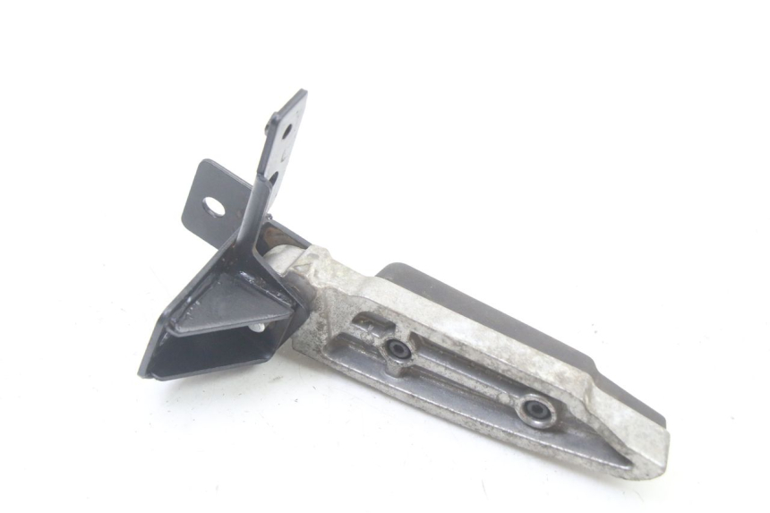 photo de REPOSAPIES TRASERA DERECHA PEUGEOT CITYSTAR 2T 50 (2018 - 2021) - Primer plano técnico