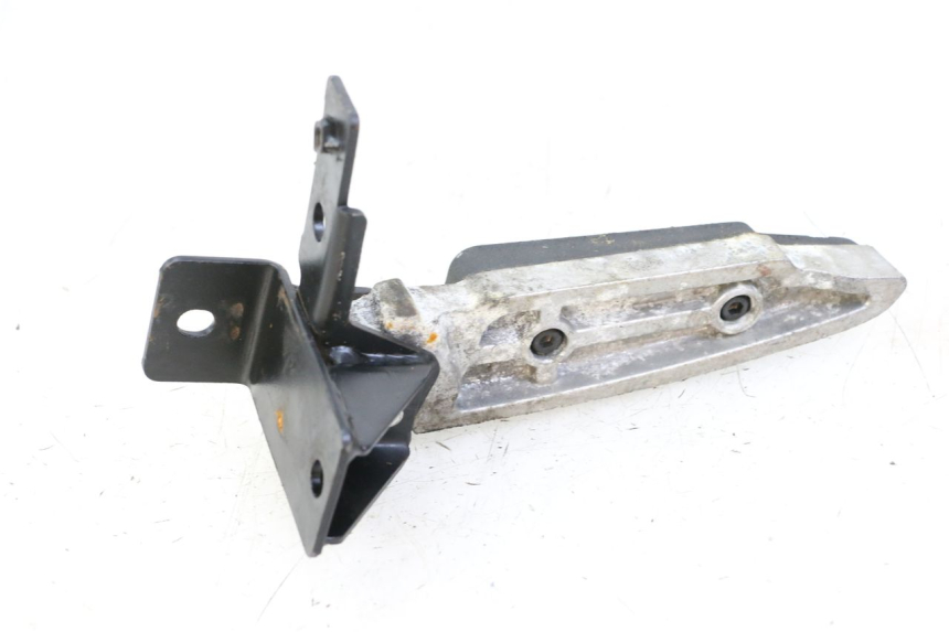 photo de SOPORTE DE PIE TRASERO DERECHO PEUGEOT CITYSTAR 50 (2013 - 2017) - Zoom estado de uso