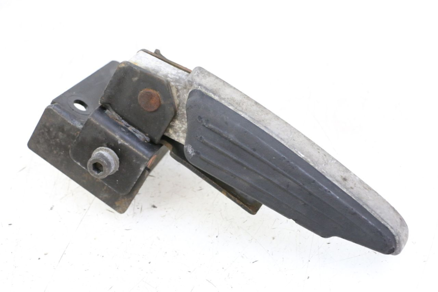 photo de REPOSAPIES TRASERA DERECHA PEUGEOT SATELIS 125 (2013 - 2018) - Zoom estado de uso