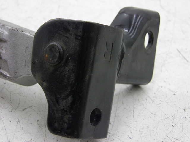 photo de REPOSAPIES TRASERA DERECHA PEUGEOT TWEET 125 (2010 - 2017) - Detalle de la pieza