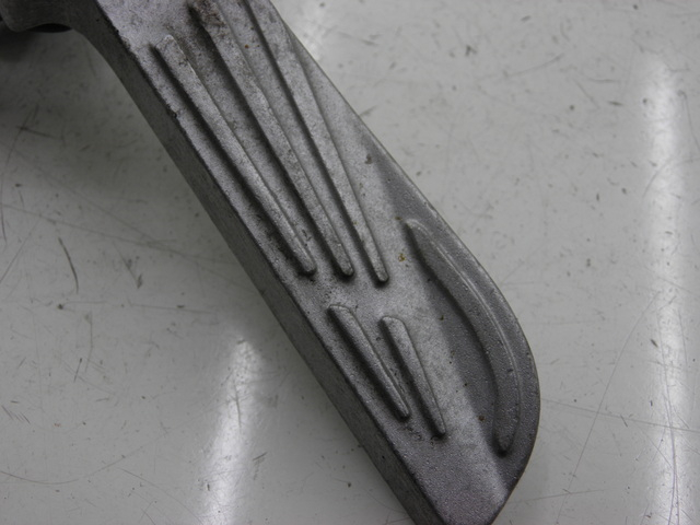 photo de REPOSAPIES TRASERA DERECHA PEUGEOT TWEET 125 (2010 - 2017) - Vista general del producto