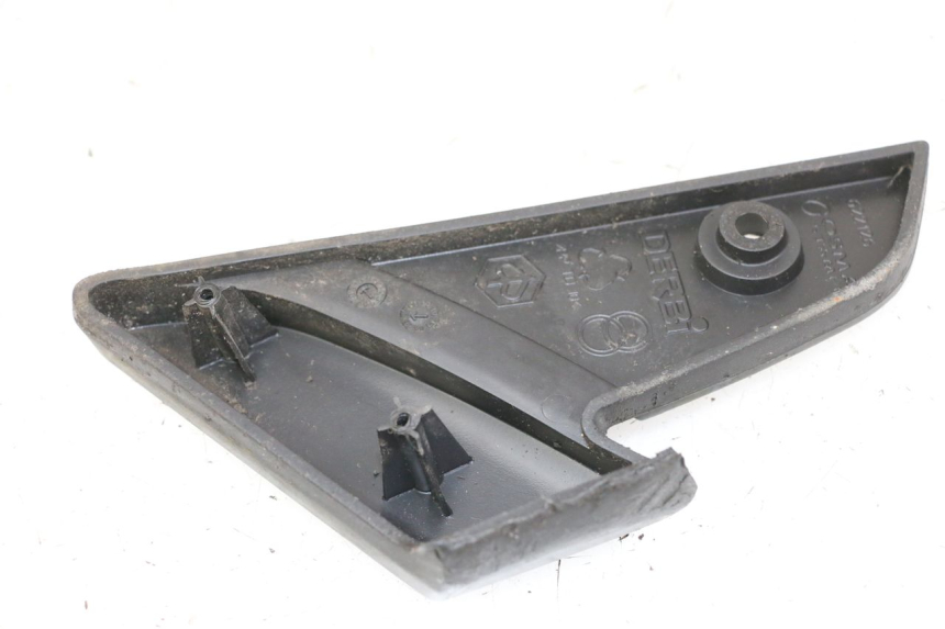 photo de REPOSAPIES TRASERA DERECHA PIAGGIO VESPA LX 150 (2005 - 2013) - Otra perspectiva