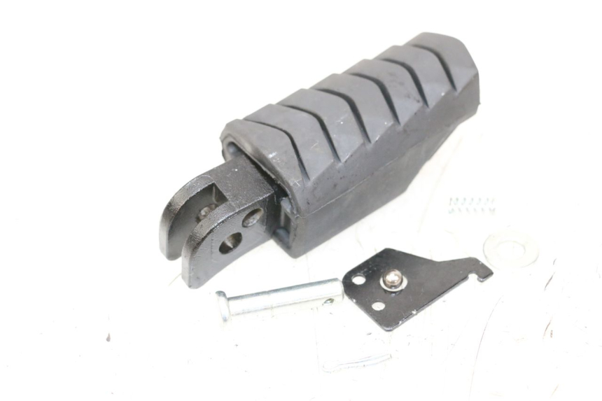 photo de REPOSAPIES TRASERA DERECHA ROYAL ENFIELD SCRAM 411 (2022 - 2024) - Otra perspectiva