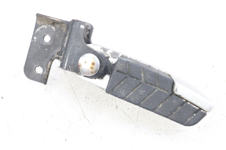 photo de REPOSAPIES TRASERA DERECHA DAELIM S3 125 (2010 - 2017) - Vista principal