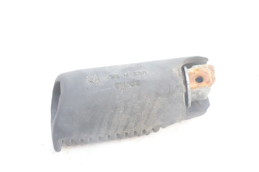 photo de REPOSAPIES TRASERA DERECHA APRILIA SCARABEO GT 125 (1999 - 2007) - Primer plano técnico