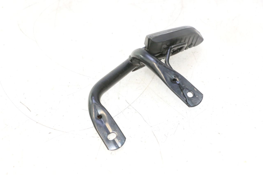 photo de REPOSAPIES TRASERA DERECHA HONDA SH 125 (2001 - 2003) - Primer plano técnico