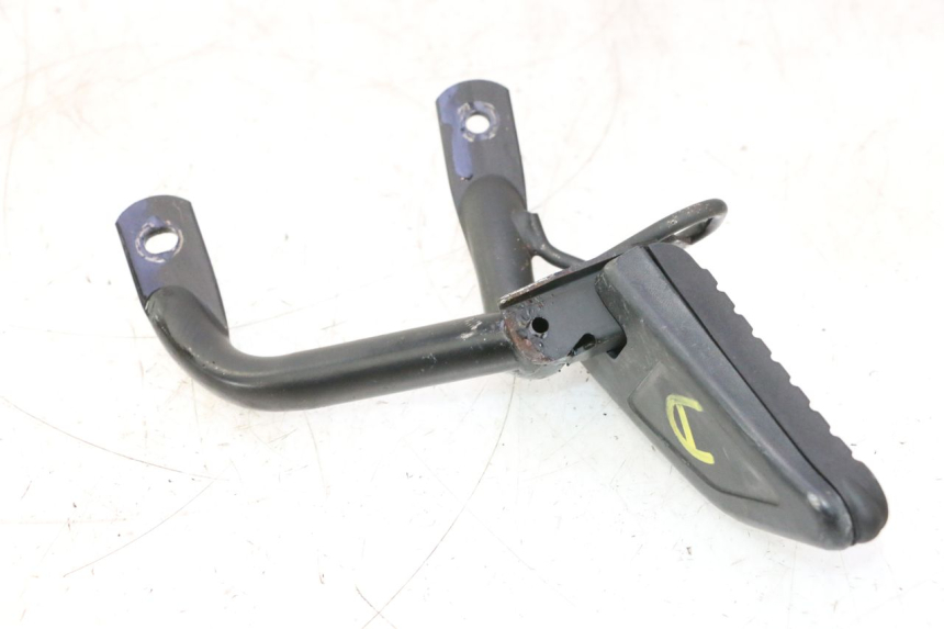 photo de REPOSAPIES TRASERA DERECHA HONDA SH 125 (2001 - 2003) - Vista general del producto