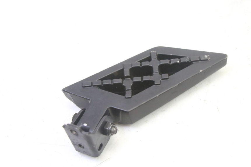 photo de REPOSAPIES TRASERA DERECHA PEUGEOT STREETZONE I 2T 50 (2018 - 2020) - Zoom estado de uso