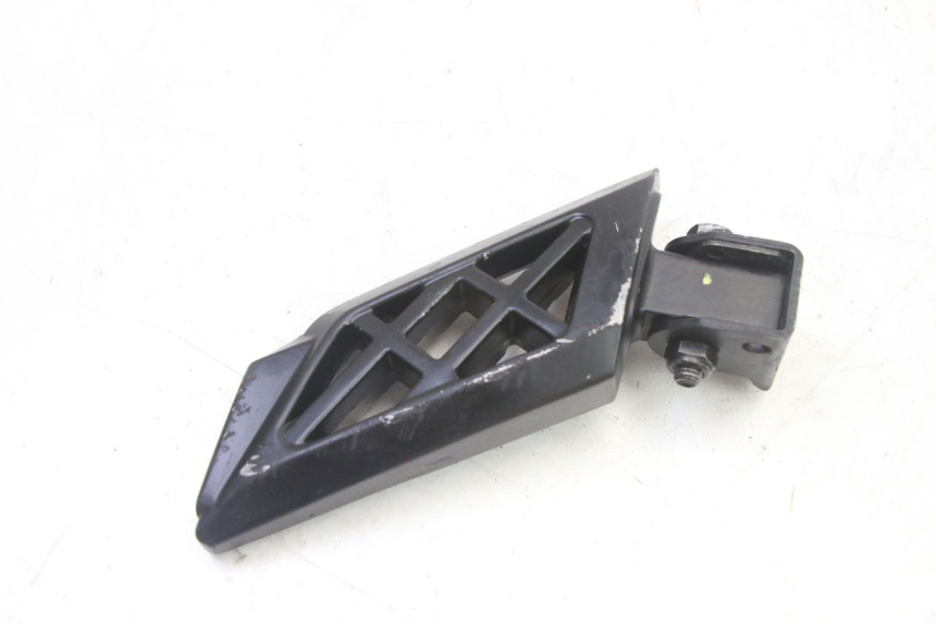 photo de REPOSAPIES TRASERA DERECHA PEUGEOT STREETZONE I 2T 50 (2018 - 2020) - Detalles de los puntos de fijación