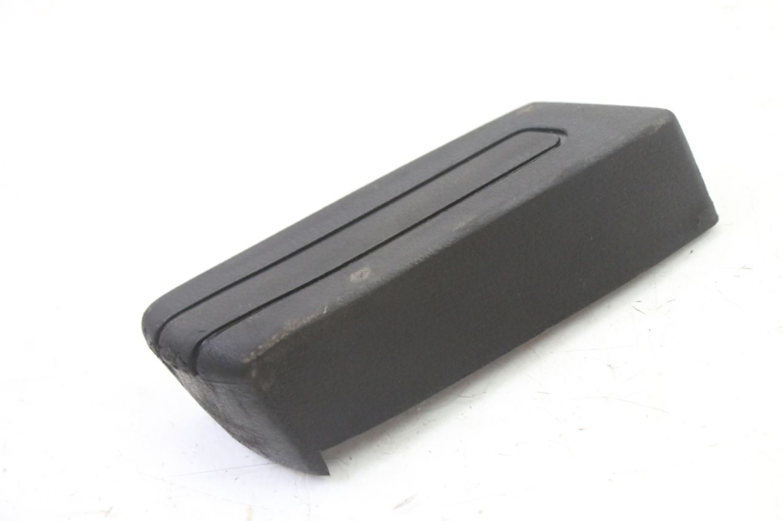 photo de REPOSAPIES TRASERA DERECHA PIAGGIO SUPER LX 125 (2000 - 2003) - Zoom estado de uso