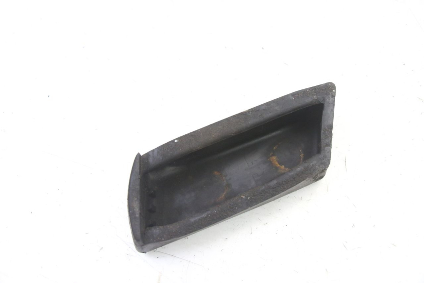 photo de REPOSAPIES TRASERA DERECHA PIAGGIO SUPER LX 125 (2000 - 2003) - Otra perspectiva