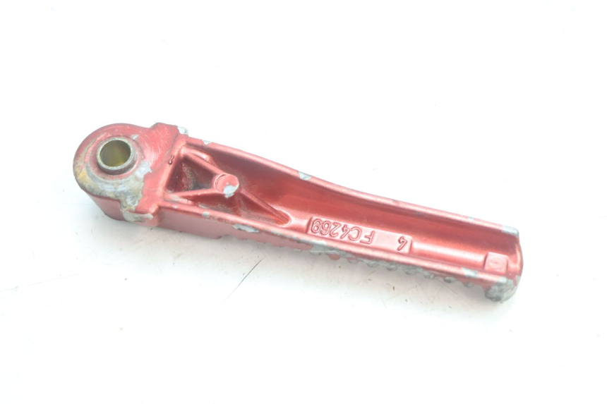 photo de SOPORTE DE PIE TRASERO DERECHO PEUGEOT TKR TREKKER FURIOUS 50 (2005 - 2014) - Primer plano técnico