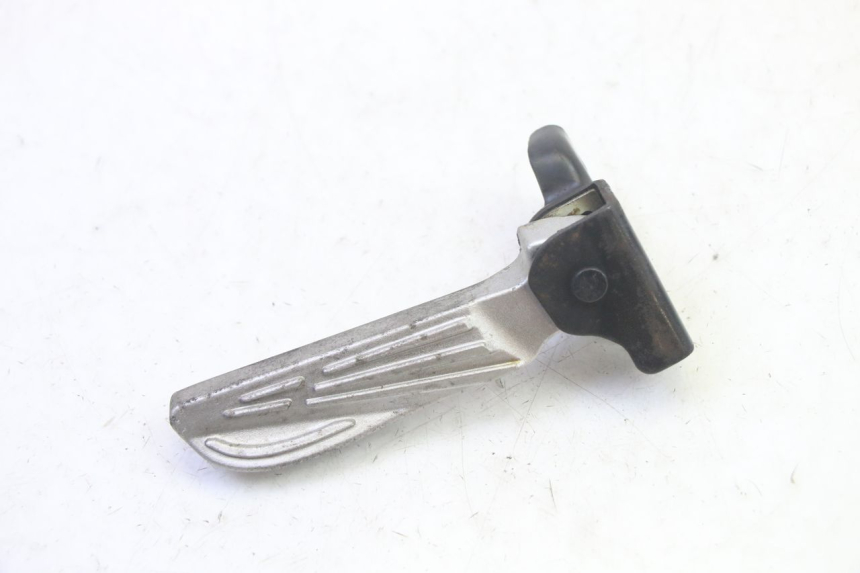 photo de REPOSAPIES TRASERA DERECHA PEUGEOT TWEET PRO EFI 4T 50 (2021 - 2022) - Zoom estado de uso