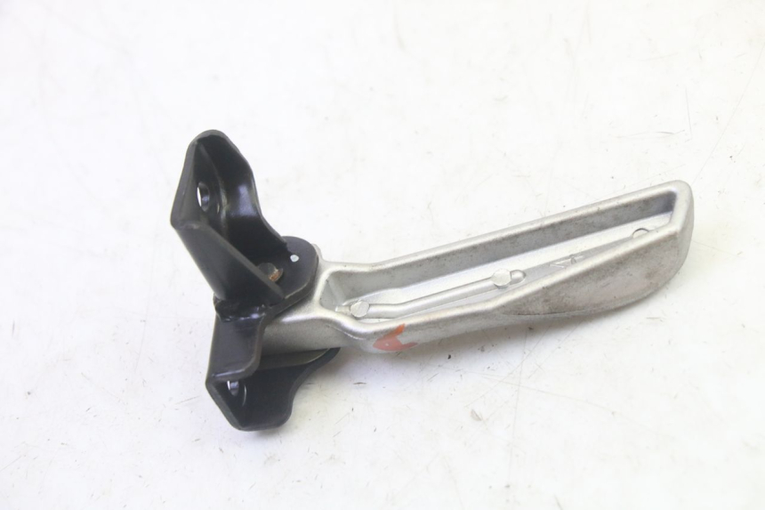 photo de REPOSAPIES TRASERA DERECHA PEUGEOT TWEET PRO EFI 4T 50 (2021 - 2022) - Primer plano técnico