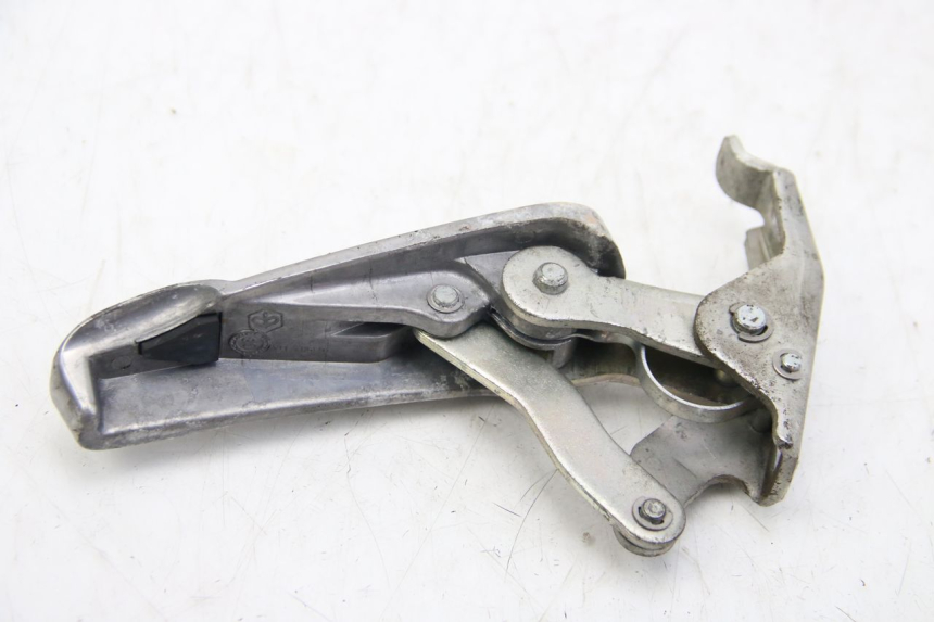 photo de SOPORTE DE PIE TRASERO DERECHO PIAGGIO VESPA GTS SUPER IE 125 (2009 - 2016) - Zoom estado de uso