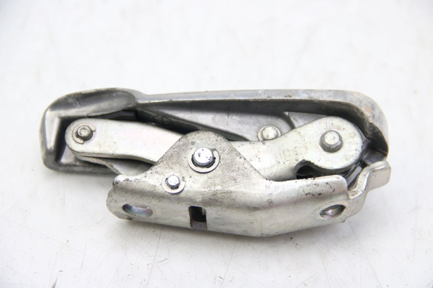 photo de SOPORTE DE PIE TRASERO DERECHO PIAGGIO VESPA GTS SUPER IE 125 (2009 - 2016) - Vista general del producto