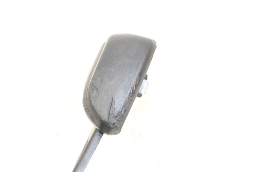 photo de REPOSAPIES TRASERA DERECHA PIAGGIO VESPA PRIMAVERA 4T 50 (2021 - 2024) - Otra perspectiva