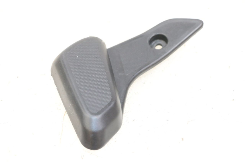 photo de REPOSAPIES TRASERA DERECHA PIAGGIO VESPA PRIMAVERA 4T 50 (2021 - 2024) - Vista general del producto