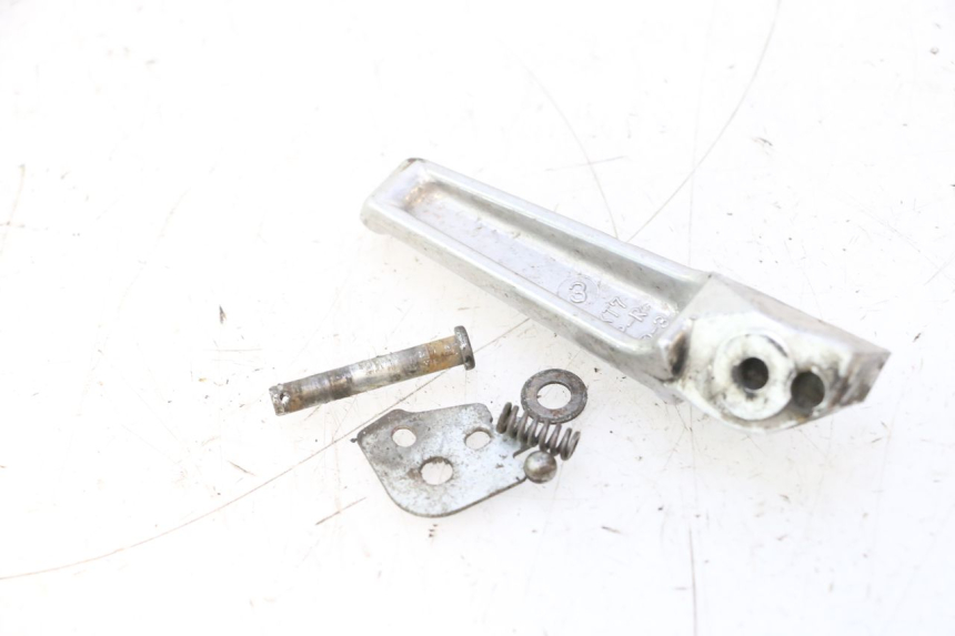 photo de REPOSAPIES TRASERA DERECHA HONDA VFR FI RC46 800 (1998 - 2001) - Detalle de la pieza