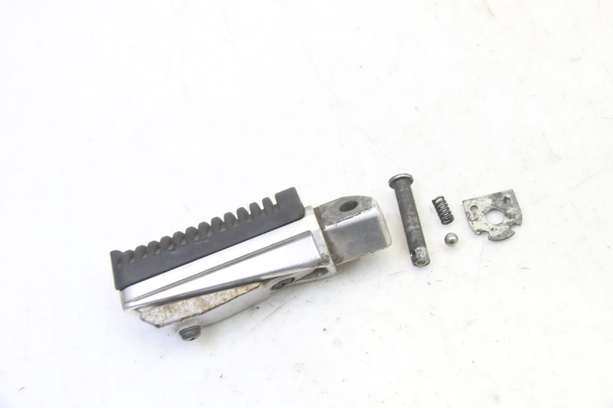 photo de REPOSAPIES TRASERA DERECHA YAMAHA XJ6 ABS 600 (2008 - 2016) - Zoom estado de uso