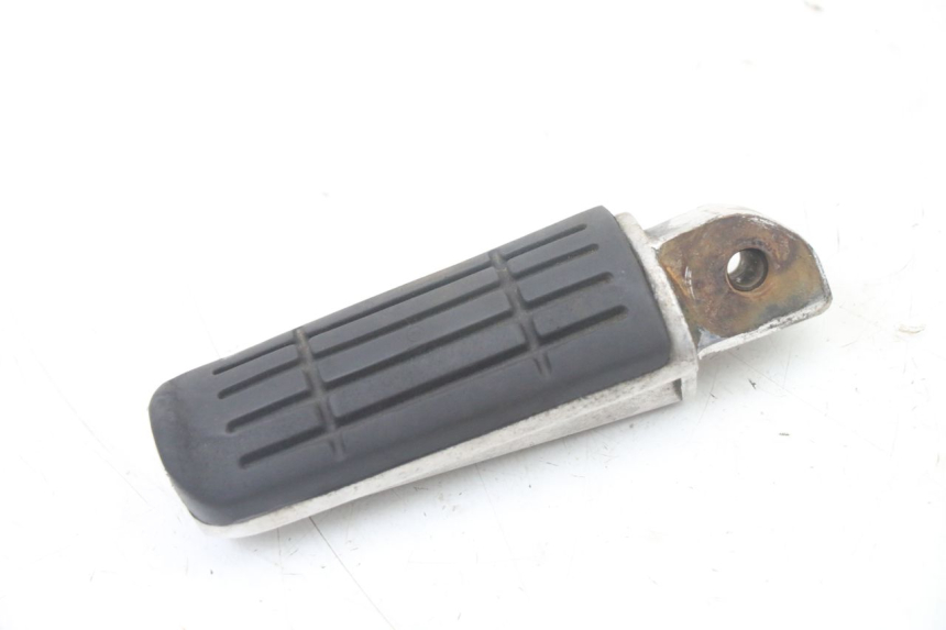 photo de REPOSAPIES TRASERA DERECHA YAMAHA FZS FAZER 600 (2001 - 2003) - Zoom estado de uso