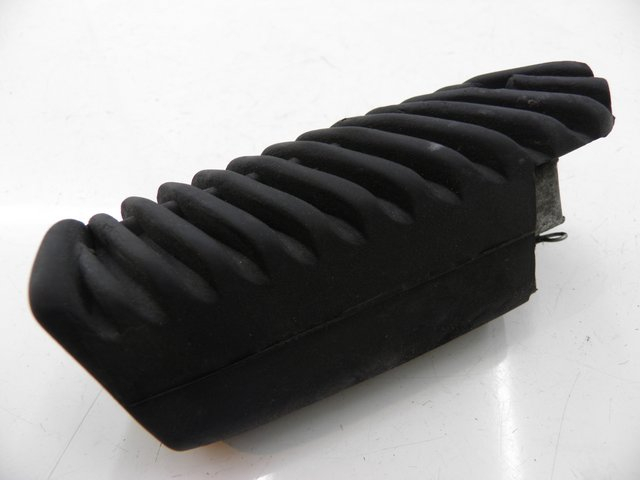 photo de REPOSAPIES TRASERA IZQUIERDA APRILIA LEONARDO ST 250 (2002 - 2005) - Vista principal