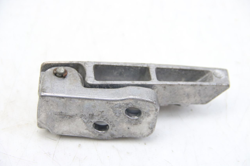 photo de SOPORTE DE PIE TRASERO IZQUIERDO ECCITY ARTELEC 670 1 (2013 - 2017) - Primer plano técnico