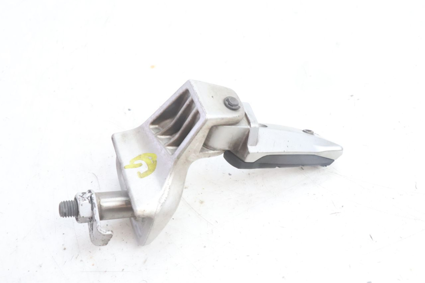 photo de REPOSAPIES TRASERA IZQUIERDA BMW C1 125 (2000 - 2003) - Estado de la superficie y material