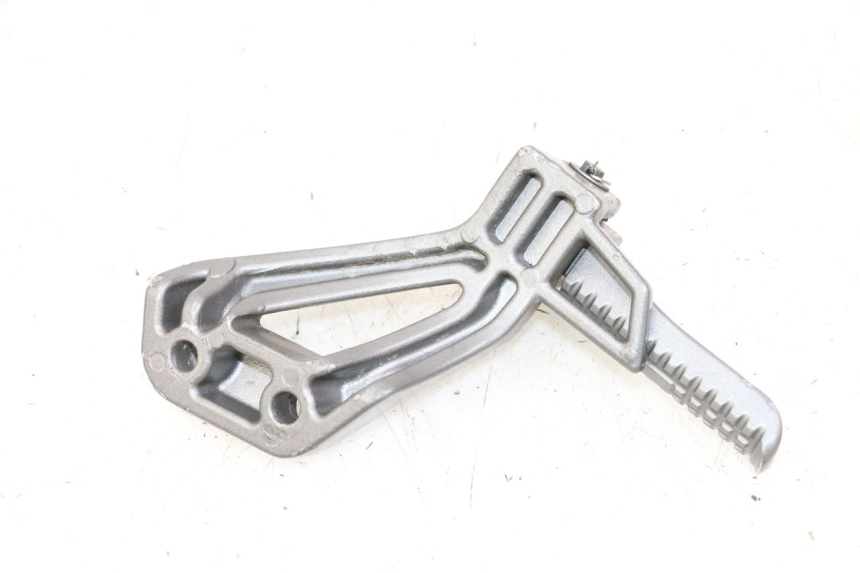 photo de REPOSAPIES TRASERA IZQUIERDA ORCAL CAVARO 4T 50 (2019 - 2023) - Otra perspectiva