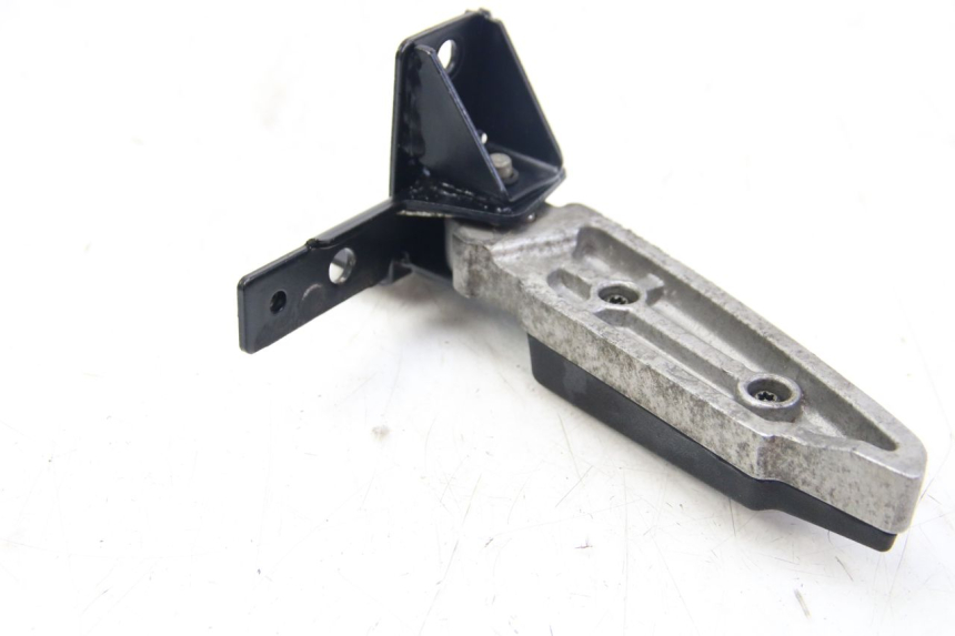 photo de SOPORTE DE PIE TRASERO IZQUIERDO PEUGEOT CITYSTAR AIR 125 (2014 - 2017) - Detalle de la pieza