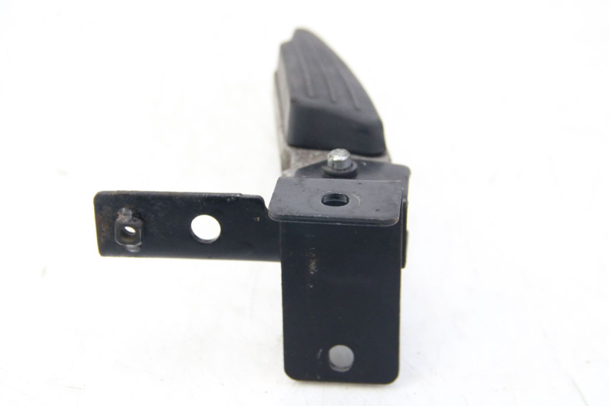 photo de SOPORTE DE PIE TRASERO IZQUIERDO PEUGEOT CITYSTAR 125 (2011 - 2017) - Zoom estado de uso